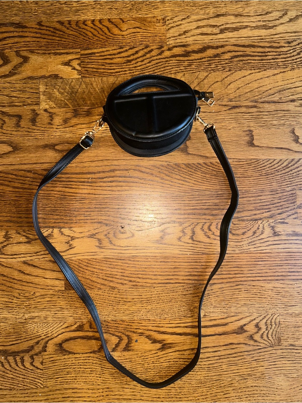 Round Black Crossbody Bag Telfar-Inspired Mini Top Handle Faux Leather Purse - Picture 5 of 5